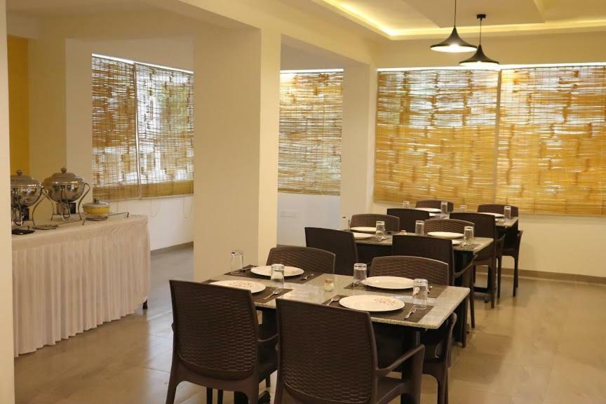 Emerald Vista Luxury Suites Pune Esterno foto