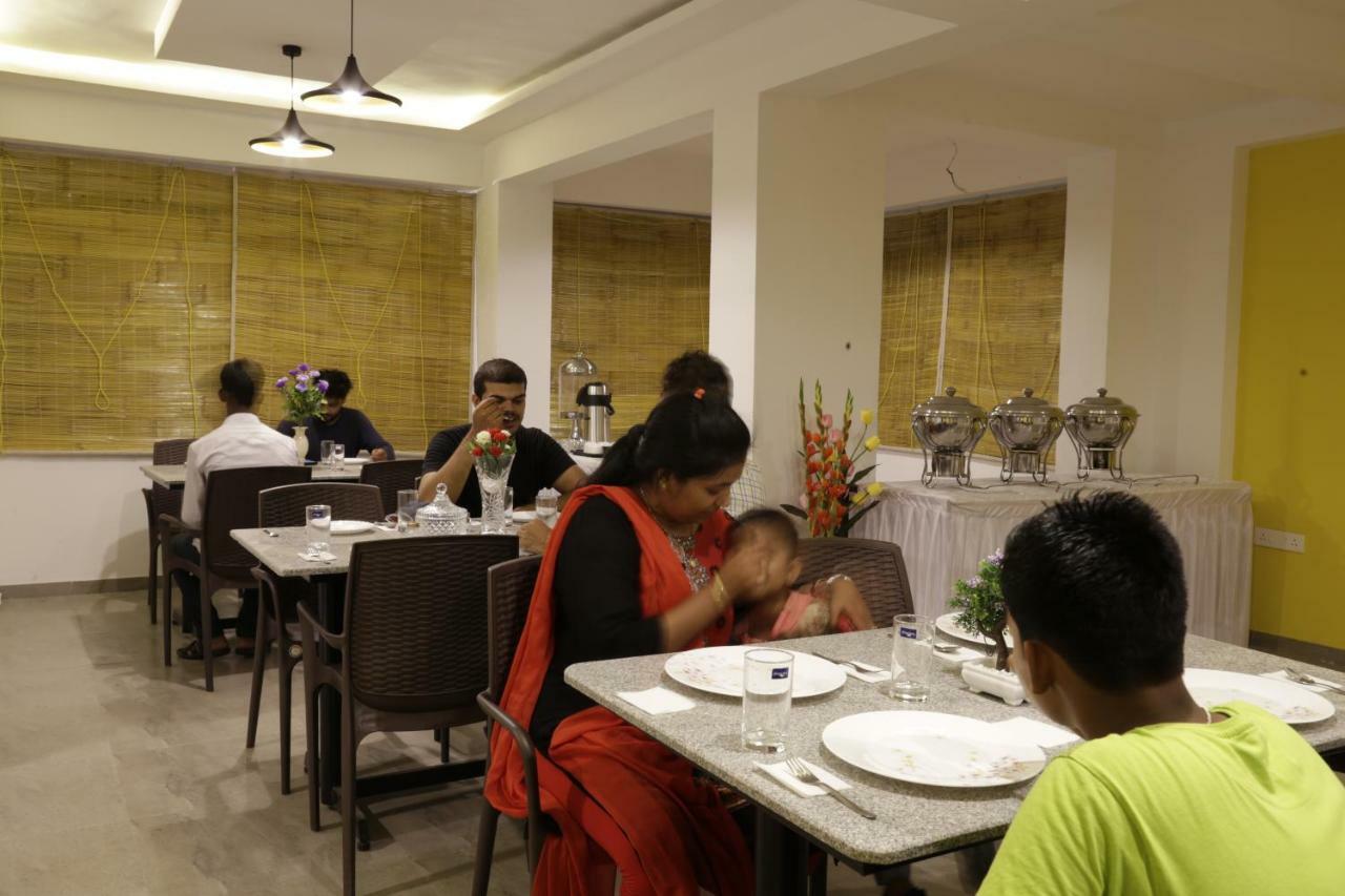 Emerald Vista Luxury Suites Pune Esterno foto