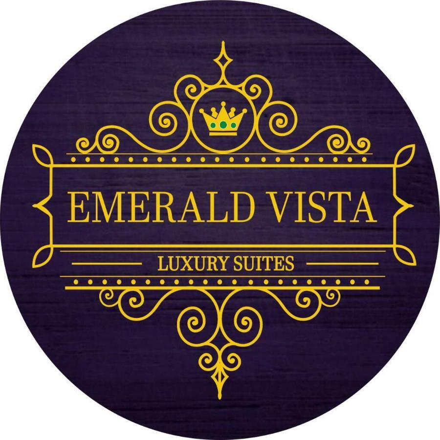 Emerald Vista Luxury Suites Pune Esterno foto