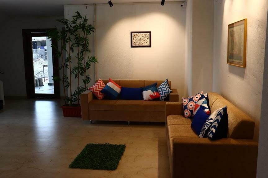 Emerald Vista Luxury Suites Pune Esterno foto