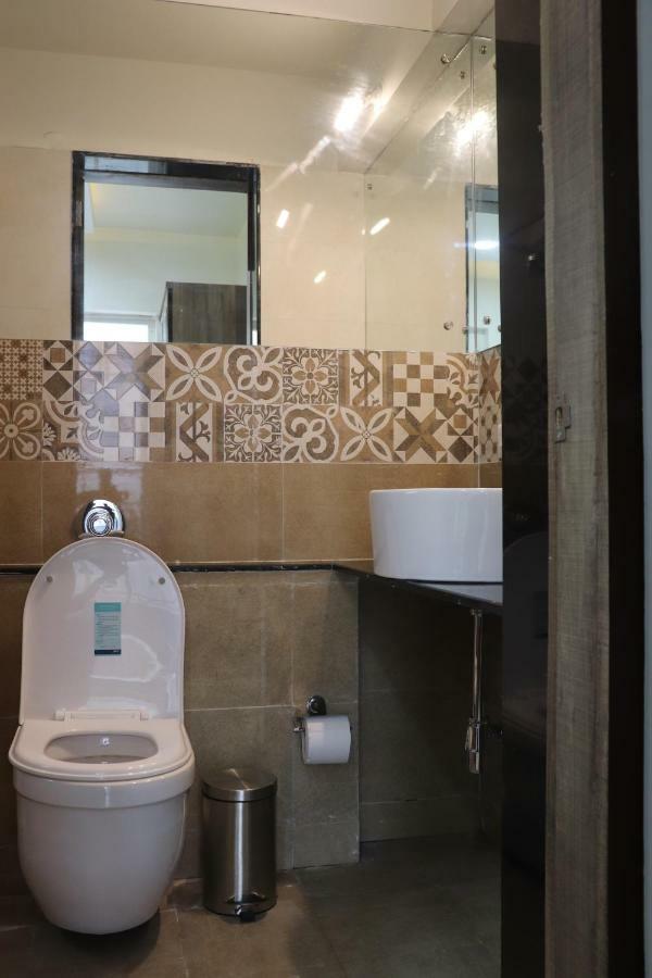 Emerald Vista Luxury Suites Pune Esterno foto