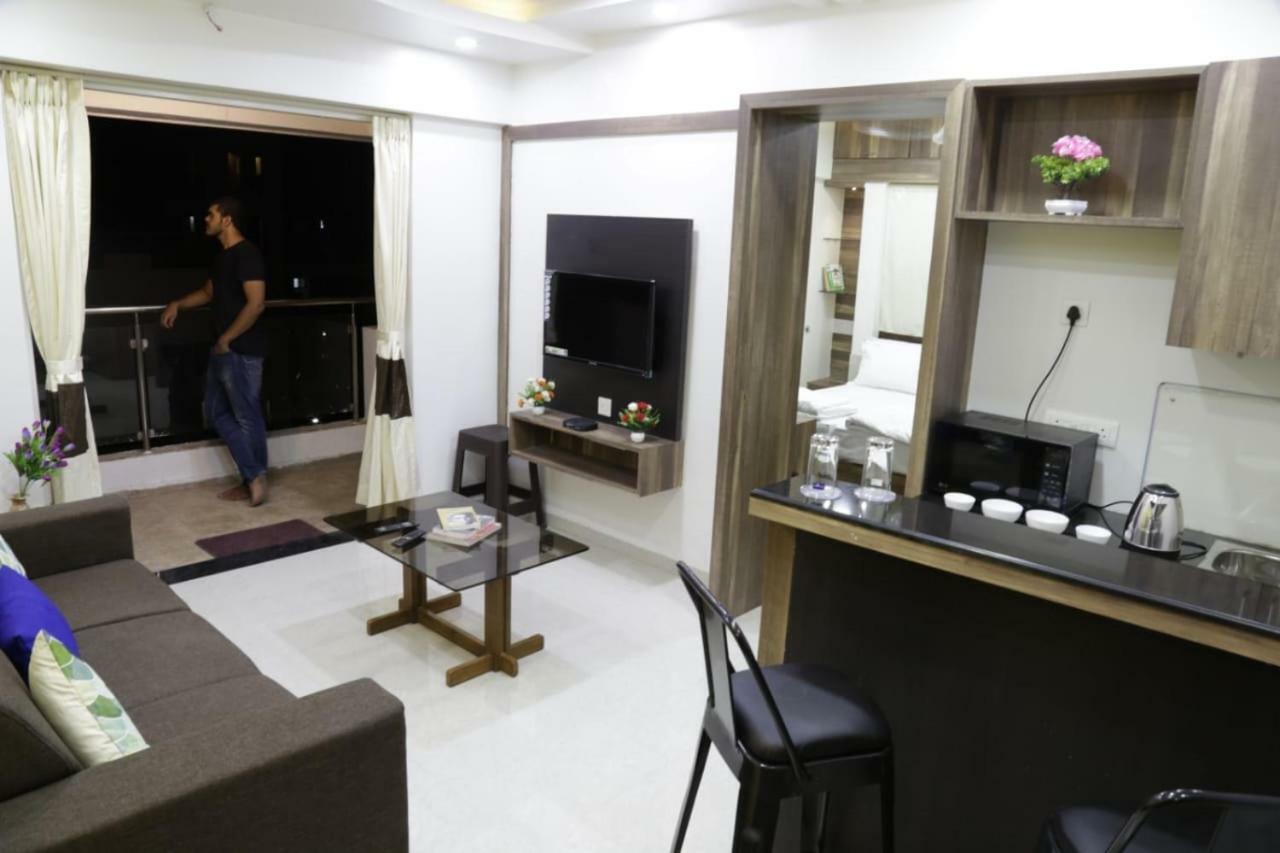 Emerald Vista Luxury Suites Pune Esterno foto
